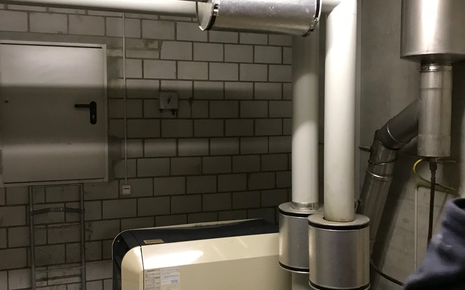 altes Heizungssystem: Ölheizung altes Heizungssystem: Ölheizung