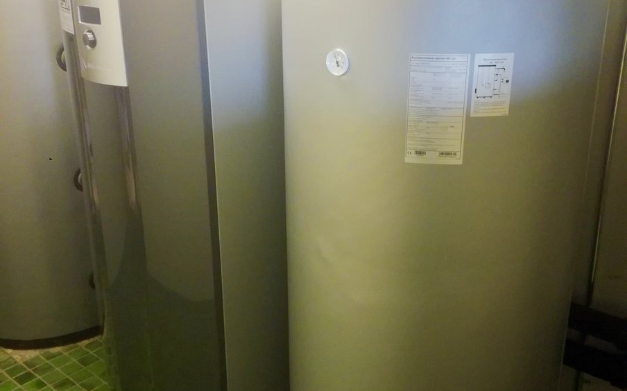 neues Heizungssystem: Erdsonden-Wärmepumpe neues Heizungssystem: Erdsonden-Wärmepumpe