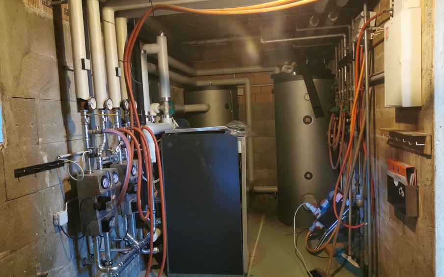 neues Heizsystem: Erdsonden-Wärmepumpe neues Heizsystem: Erdsonden-Wärmepumpe
